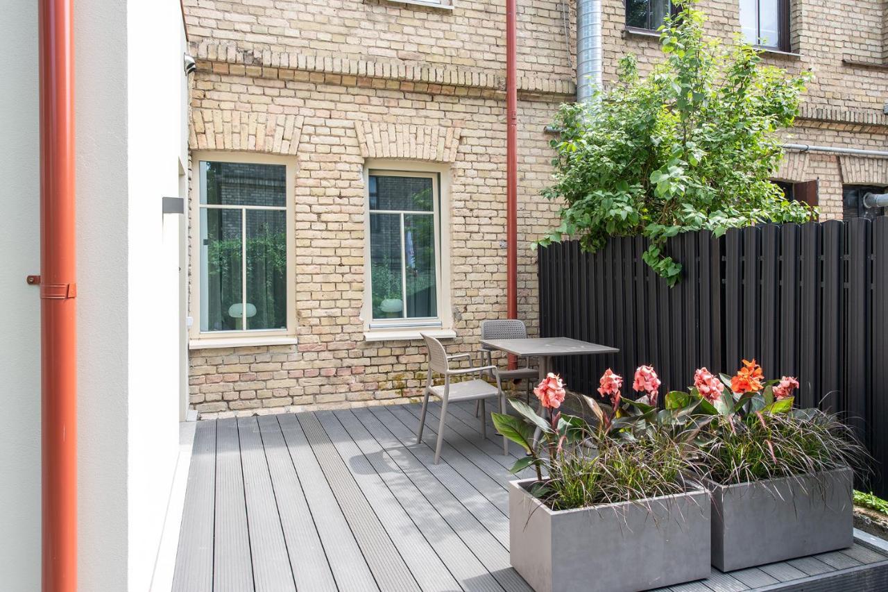 Place No. 2 VNO Exterior foto